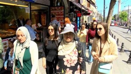 İstanbul'da Turist Patlaması: Oteller Doldu Taştı